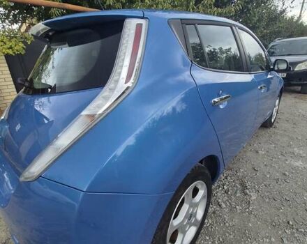 Синий Ниссан Лиф, объемом двигателя 0 л и пробегом 122 тыс. км за 7000 $, фото 12 на Automoto.ua