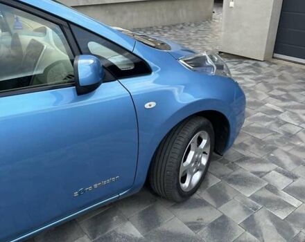 Синий Ниссан Лиф, объемом двигателя 0 л и пробегом 132 тыс. км за 5200 $, фото 10 на Automoto.ua