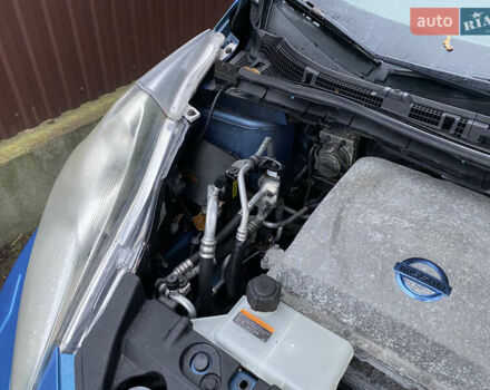 Синий Ниссан Лиф, объемом двигателя 0 л и пробегом 140 тыс. км за 6290 $, фото 16 на Automoto.ua