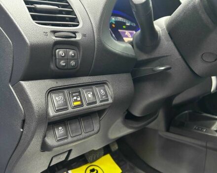 Ніссан Ліф 2013 у Чернівцях на Automoto.ua Синій Ніссан Ліф, об'ємом двигуна 0 л та пробігом 130 тис. км за 6000 $, фото 19 на Automoto.ua