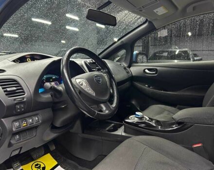Ніссан Ліф 2013 у Чернівцях на Automoto.ua Синій Ніссан Ліф, об'ємом двигуна 0 л та пробігом 130 тис. км за 6000 $, фото 18 на Automoto.ua