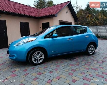 Синий Ниссан Лиф, объемом двигателя 0 л и пробегом 130 тыс. км за 5899 $, фото 11 на Automoto.ua