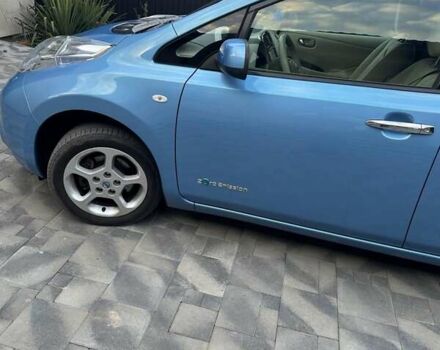 Синий Ниссан Лиф, объемом двигателя 0 л и пробегом 132 тыс. км за 5200 $, фото 12 на Automoto.ua