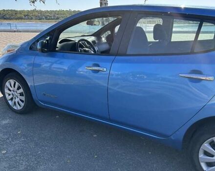 Синий Ниссан Лиф, объемом двигателя 0 л и пробегом 111 тыс. км за 6500 $, фото 7 на Automoto.ua