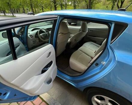 Синий Ниссан Лиф, объемом двигателя 0 л и пробегом 106 тыс. км за 7500 $, фото 10 на Automoto.ua