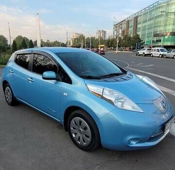 Синий Ниссан Лиф, объемом двигателя 0 л и пробегом 110 тыс. км за 6500 $, фото 19 на Automoto.ua