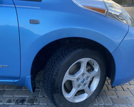 Синій Ніссан Ліф, об'ємом двигуна 0 л та пробігом 106 тис. км за 7500 $, фото 7 на Automoto.ua