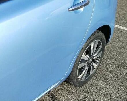 Синий Ниссан Лиф, объемом двигателя 0 л и пробегом 213 тыс. км за 5500 $, фото 4 на Automoto.ua