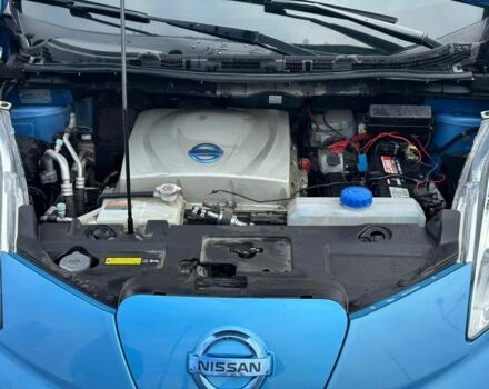 Синий Ниссан Лиф, объемом двигателя 0 л и пробегом 140 тыс. км за 7500 $, фото 7 на Automoto.ua