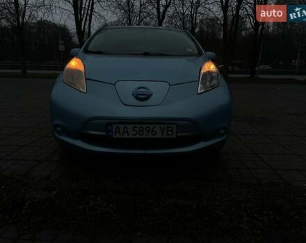 Синий Ниссан Лиф, объемом двигателя 0 л и пробегом 134 тыс. км за 7200 $, фото 19 на Automoto.ua