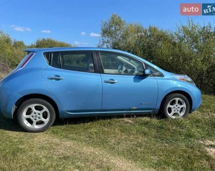 Синий Ниссан Лиф, объемом двигателя 0 л и пробегом 106 тыс. км за 7500 $, фото 2 на Automoto.ua