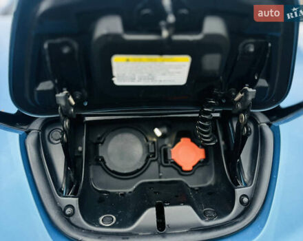 Синій Ніссан Ліф, об'ємом двигуна 0 л та пробігом 140 тис. км за 7100 $, фото 35 на Automoto.ua