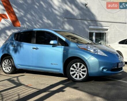 Синій Ніссан Ліф, об'ємом двигуна 0 л та пробігом 112 тис. км за 7490 $, фото 5 на Automoto.ua