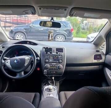 Синий Ниссан Лиф, объемом двигателя 0 л и пробегом 87 тыс. км за 6200 $, фото 9 на Automoto.ua