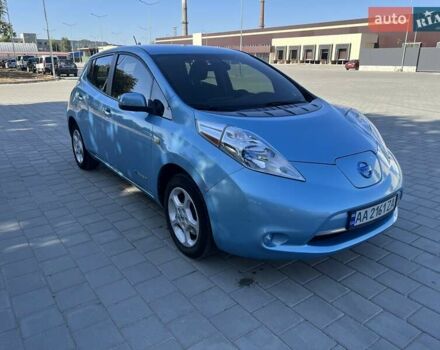 Синий Ниссан Лиф, объемом двигателя 0 л и пробегом 126 тыс. км за 6300 $, фото 2 на Automoto.ua