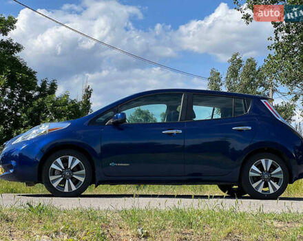 Синий Ниссан Лиф, объемом двигателя 0 л и пробегом 101 тыс. км за 10400 $, фото 3 на Automoto.ua