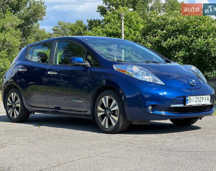 Синий Ниссан Лиф, объемом двигателя 0 л и пробегом 101 тыс. км за 10400 $, фото 10 на Automoto.ua