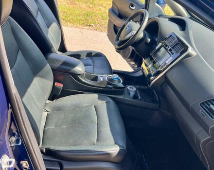 Синий Ниссан Лиф, объемом двигателя 0 л и пробегом 101 тыс. км за 10400 $, фото 17 на Automoto.ua