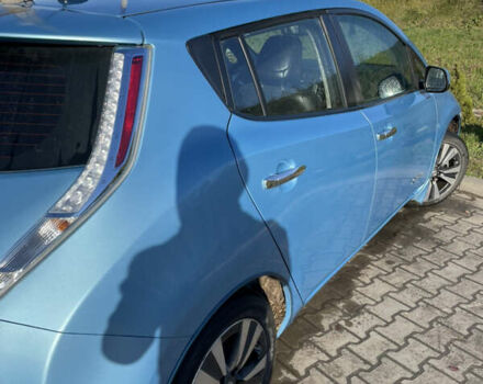 Синий Ниссан Лиф, объемом двигателя 0 л и пробегом 73 тыс. км за 12500 $, фото 5 на Automoto.ua