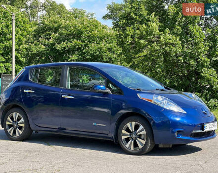 Синий Ниссан Лиф, объемом двигателя 0 л и пробегом 101 тыс. км за 10400 $, фото 14 на Automoto.ua