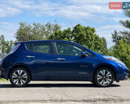 Синий Ниссан Лиф, объемом двигателя 0 л и пробегом 101 тыс. км за 10400 $, фото 2 на Automoto.ua