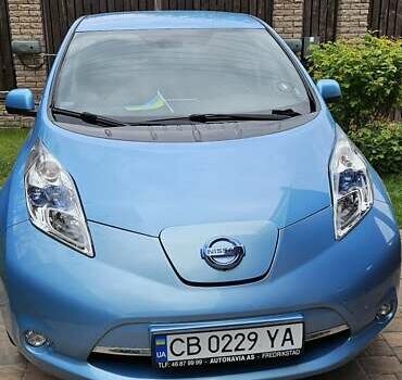Синий Ниссан Лиф, объемом двигателя 0 л и пробегом 109 тыс. км за 9600 $, фото 1 на Automoto.ua