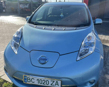 Синий Ниссан Лиф, объемом двигателя 0 л и пробегом 73 тыс. км за 12500 $, фото 1 на Automoto.ua