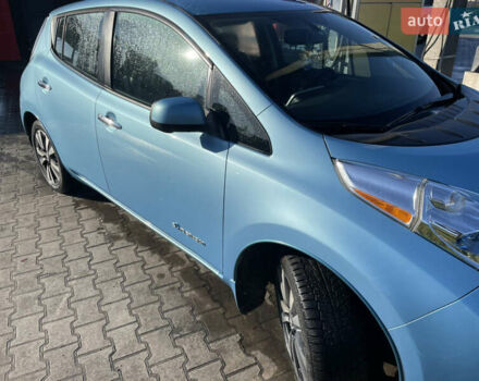 Синий Ниссан Лиф, объемом двигателя 0 л и пробегом 73 тыс. км за 12500 $, фото 2 на Automoto.ua