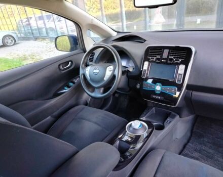 Синий Ниссан Лиф, объемом двигателя 0 л и пробегом 64 тыс. км за 7650 $, фото 5 на Automoto.ua