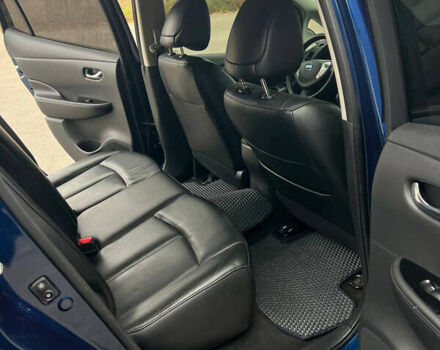 Синий Ниссан Лиф, объемом двигателя 0 л и пробегом 53 тыс. км за 10300 $, фото 9 на Automoto.ua