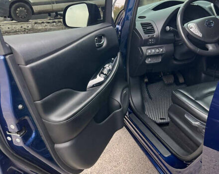 Синий Ниссан Лиф, объемом двигателя 0 л и пробегом 53 тыс. км за 10300 $, фото 8 на Automoto.ua