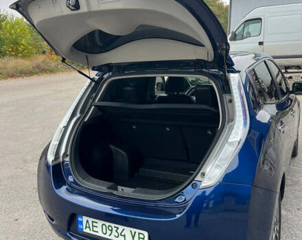 Синий Ниссан Лиф, объемом двигателя 0 л и пробегом 53 тыс. км за 10300 $, фото 13 на Automoto.ua