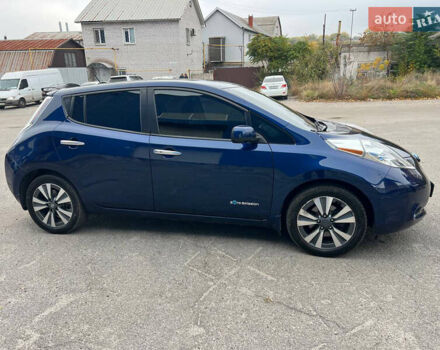Синий Ниссан Лиф, объемом двигателя 0 л и пробегом 53 тыс. км за 10300 $, фото 2 на Automoto.ua