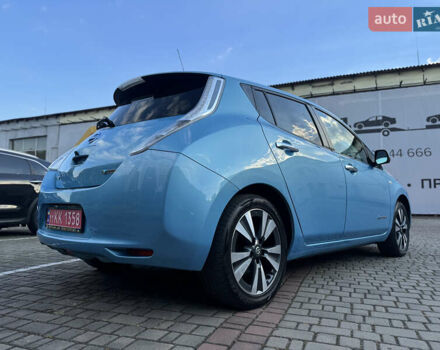 Синий Ниссан Лиф, объемом двигателя 0 л и пробегом 94 тыс. км за 9300 $, фото 6 на Automoto.ua