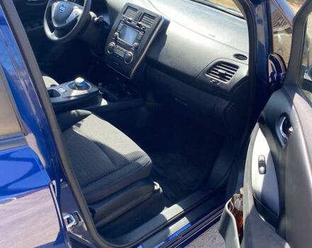Синий Ниссан Лиф, объемом двигателя 0 л и пробегом 101 тыс. км за 8700 $, фото 26 на Automoto.ua