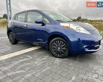 Синий Ниссан Лиф, объемом двигателя 0 л и пробегом 107 тыс. км за 9000 $, фото 12 на Automoto.ua