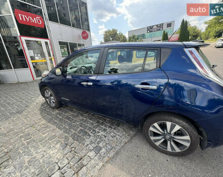 Синий Ниссан Лиф, объемом двигателя 0 л и пробегом 82 тыс. км за 8500 $, фото 3 на Automoto.ua