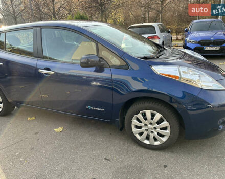 Синий Ниссан Лиф, объемом двигателя 0 л и пробегом 82 тыс. км за 8300 $, фото 3 на Automoto.ua