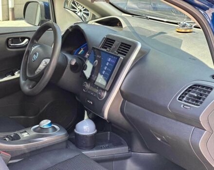 Синий Ниссан Лиф, объемом двигателя 0 л и пробегом 191 тыс. км за 9380 $, фото 13 на Automoto.ua