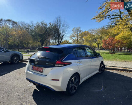 Синий Ниссан Лиф, объемом двигателя 0 л и пробегом 164 тыс. км за 13200 $, фото 3 на Automoto.ua