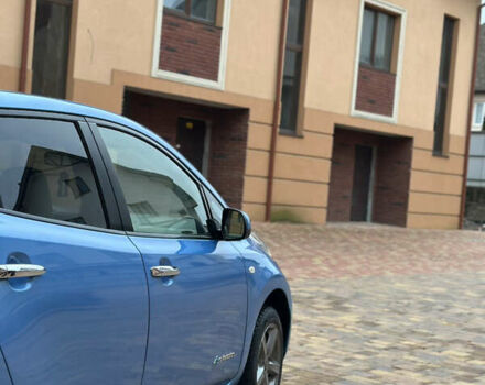 Синий Ниссан Лиф, объемом двигателя 0 л и пробегом 156 тыс. км за 9499 $, фото 6 на Automoto.ua