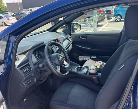 Синий Ниссан Лиф, объемом двигателя 0 л и пробегом 87 тыс. км за 11500 $, фото 15 на Automoto.ua