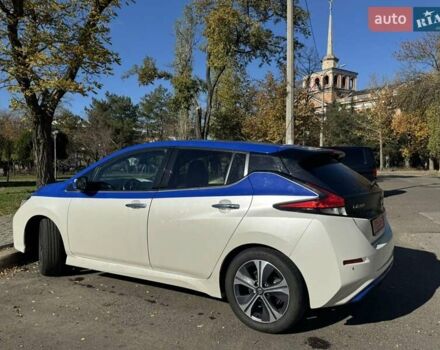 Синий Ниссан Лиф, объемом двигателя 0 л и пробегом 164 тыс. км за 12900 $, фото 5 на Automoto.ua
