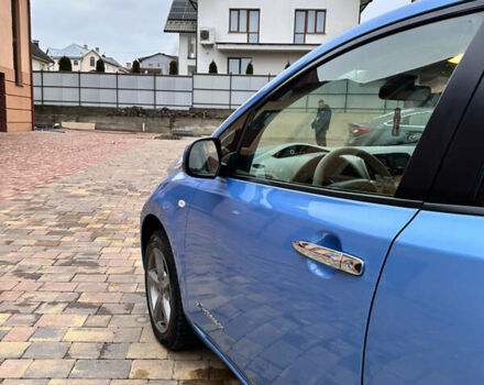 Синий Ниссан Лиф, объемом двигателя 0 л и пробегом 156 тыс. км за 9499 $, фото 4 на Automoto.ua