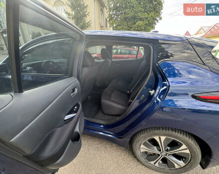 Синій Ніссан Ліф, об'ємом двигуна 0 л та пробігом 119 тис. км за 11200 $, фото 10 на Automoto.ua