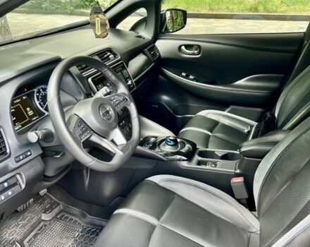 Синий Ниссан Лиф, объемом двигателя 0 л и пробегом 116 тыс. км за 13500 $, фото 2 на Automoto.ua