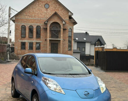 Синий Ниссан Лиф, объемом двигателя 0 л и пробегом 156 тыс. км за 9499 $, фото 2 на Automoto.ua