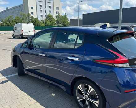 Синий Ниссан Лиф, объемом двигателя 0 л и пробегом 87 тыс. км за 11500 $, фото 7 на Automoto.ua