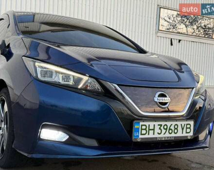 Синий Ниссан Лиф, объемом двигателя 0 л и пробегом 76 тыс. км за 16100 $, фото 47 на Automoto.ua