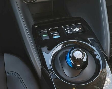 Синий Ниссан Лиф, объемом двигателя 0 л и пробегом 42 тыс. км за 6400 $, фото 9 на Automoto.ua